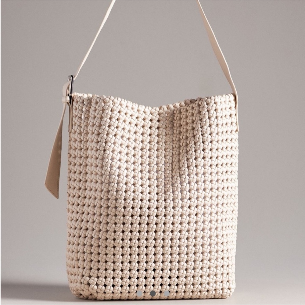 ANTHROPOLOGIE Woven Knot Bag: Faux Leather Cream - Picture 2 of 8